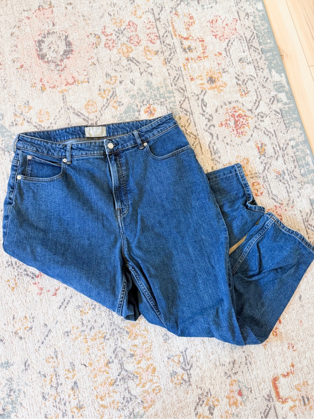everlane the curvy way high jean made from organic cotton